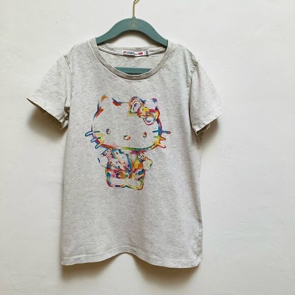 HELLO KITTY SHIRT EUC - Picture 6 of 6